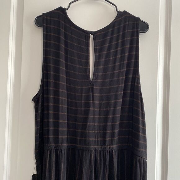 Torrid Black Stripe Ponte Surplice Sleeveless Belted Jumpsuit 4X - Picture 6 of 9